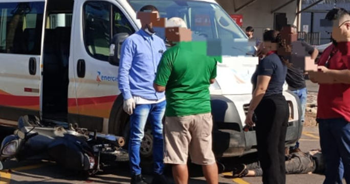 Acidente com cinco veículos deixa motociclista ferido em Porto Velho